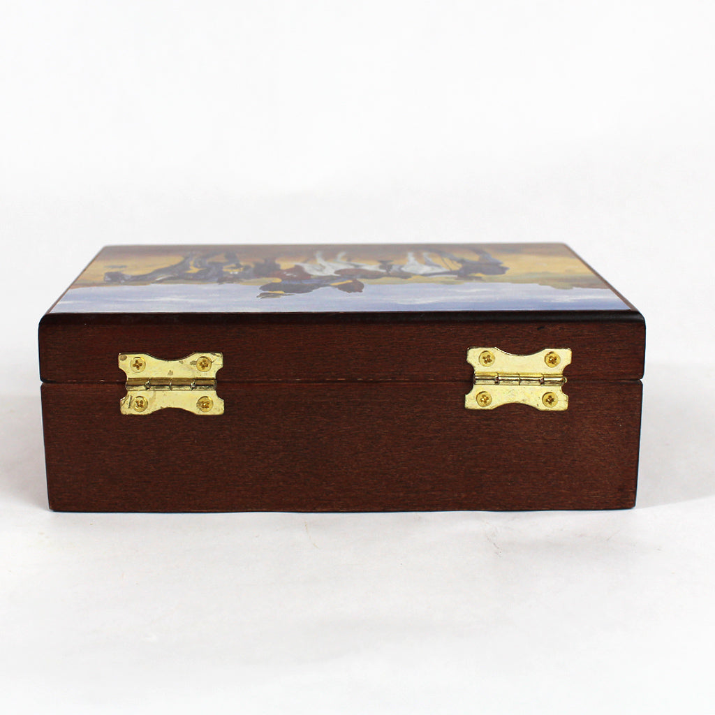 Courier Break - Annie Lee Jewelry Box back