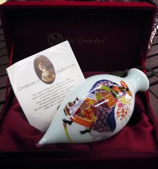 Ne'Qwa Art Glass Ornament "Kikora (Joy)" by artist Keith Mallett
