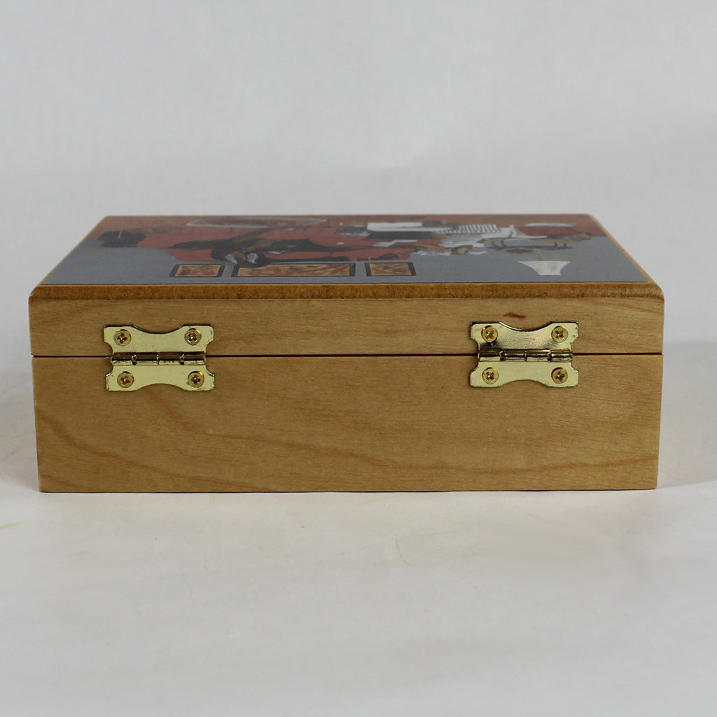 MAX-ed Out - Annie Lee Jewelry Box back